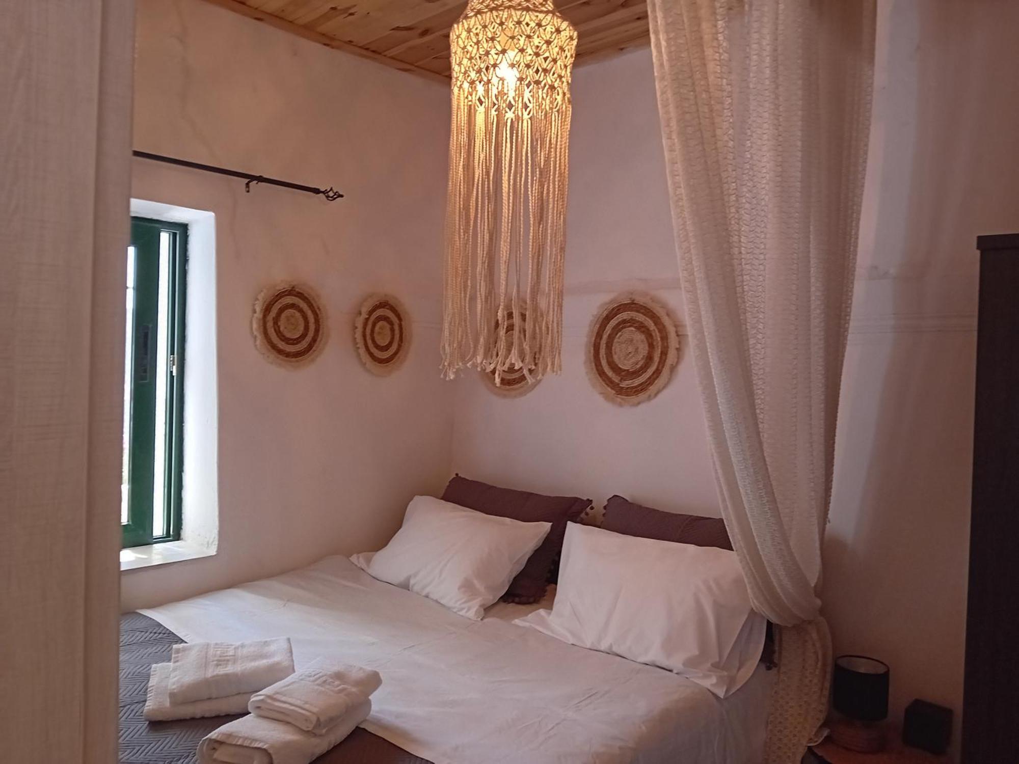 Vasiliki Skyros Castle View Villa ภายนอก รูปภาพ